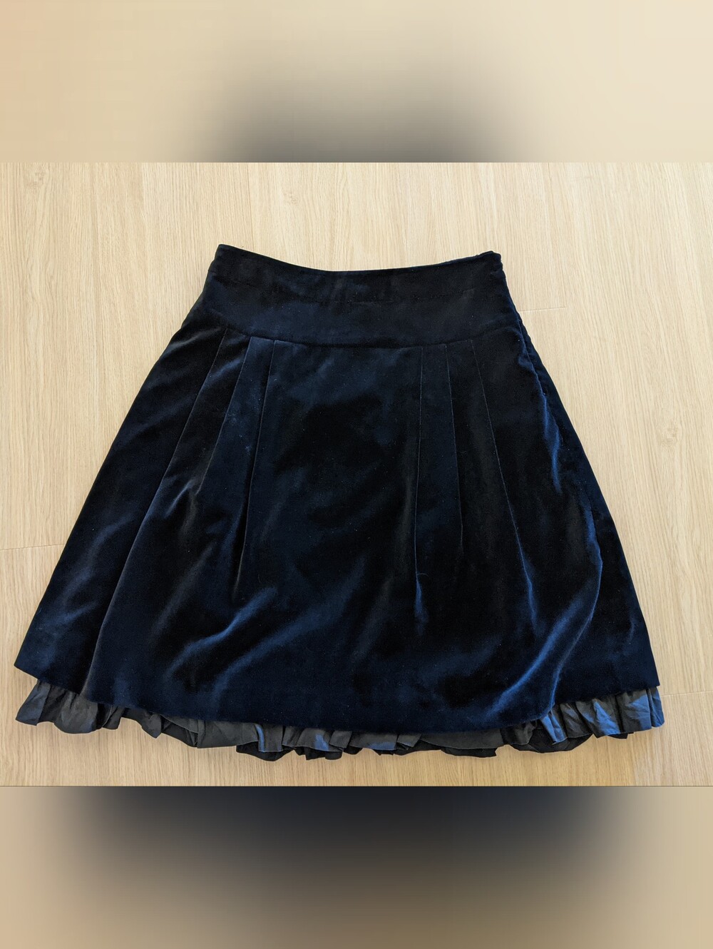 Olive des Olive skirt.